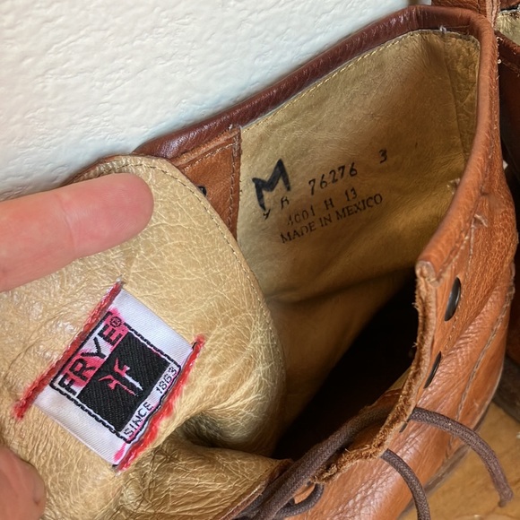 Lace up Frye boots - Picture 2 of 4